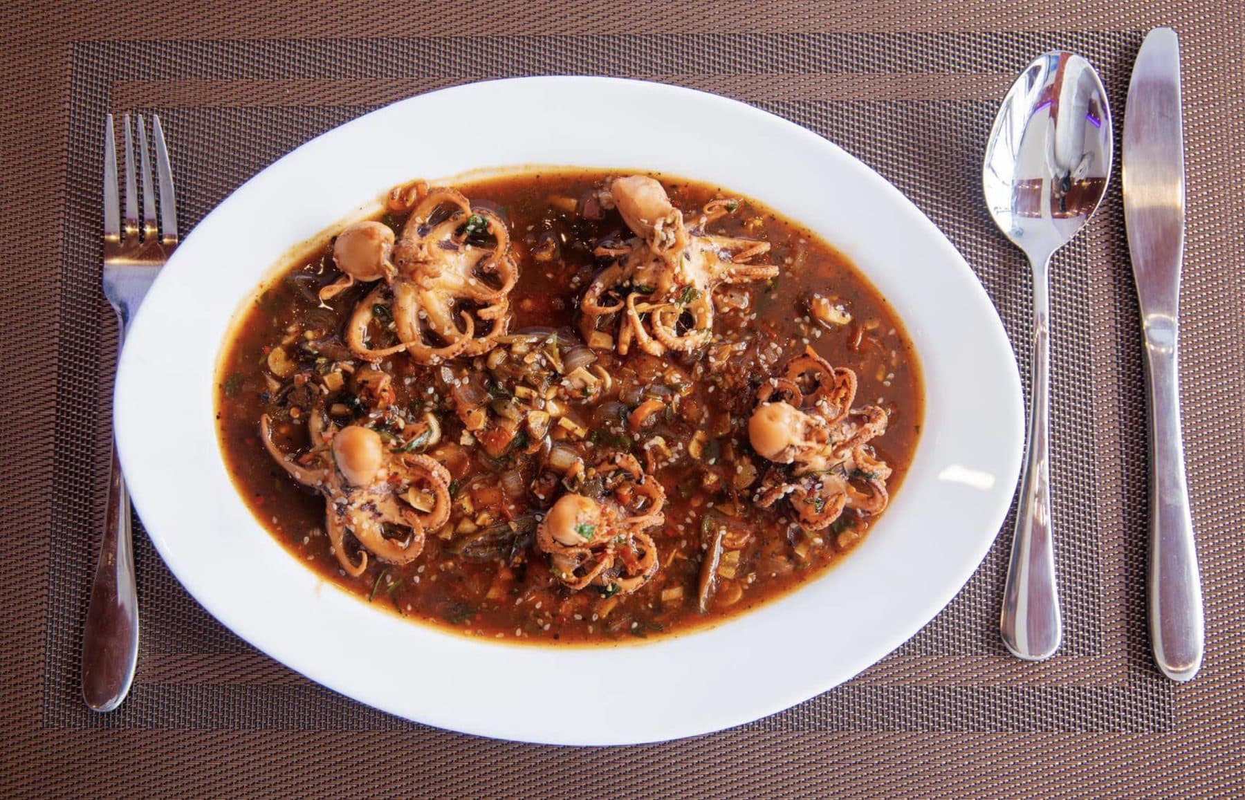 Octopus in spicy sauce (menu reference photo)